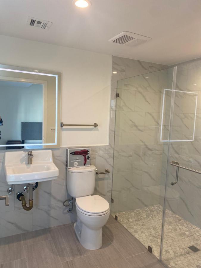 Gorgeous Apt With Parking In Ktown La Лос Анджелис Екстериор снимка