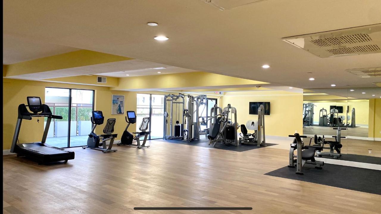Gorgeous Apt With Parking In Ktown La Лос Анджелис Екстериор снимка